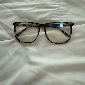 NWOT Quay Tortoise Shell BLUE LIGHT Glasses